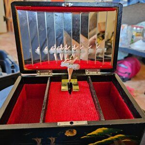 Old Japanese music jewelry box